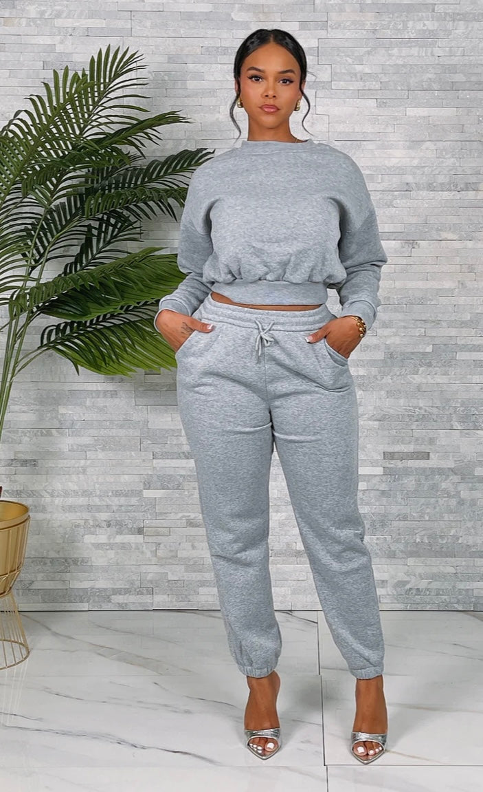 Comfy Sweat Suit Set (Black/Bone White/Gray)